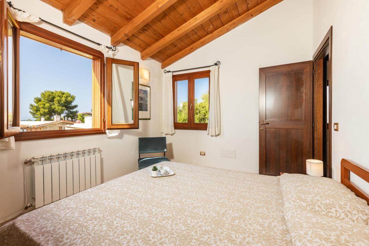 Casa Orfea Apartment ซานตามาเรีย นาวาร์เรเซ ภายนอก รูปภาพ