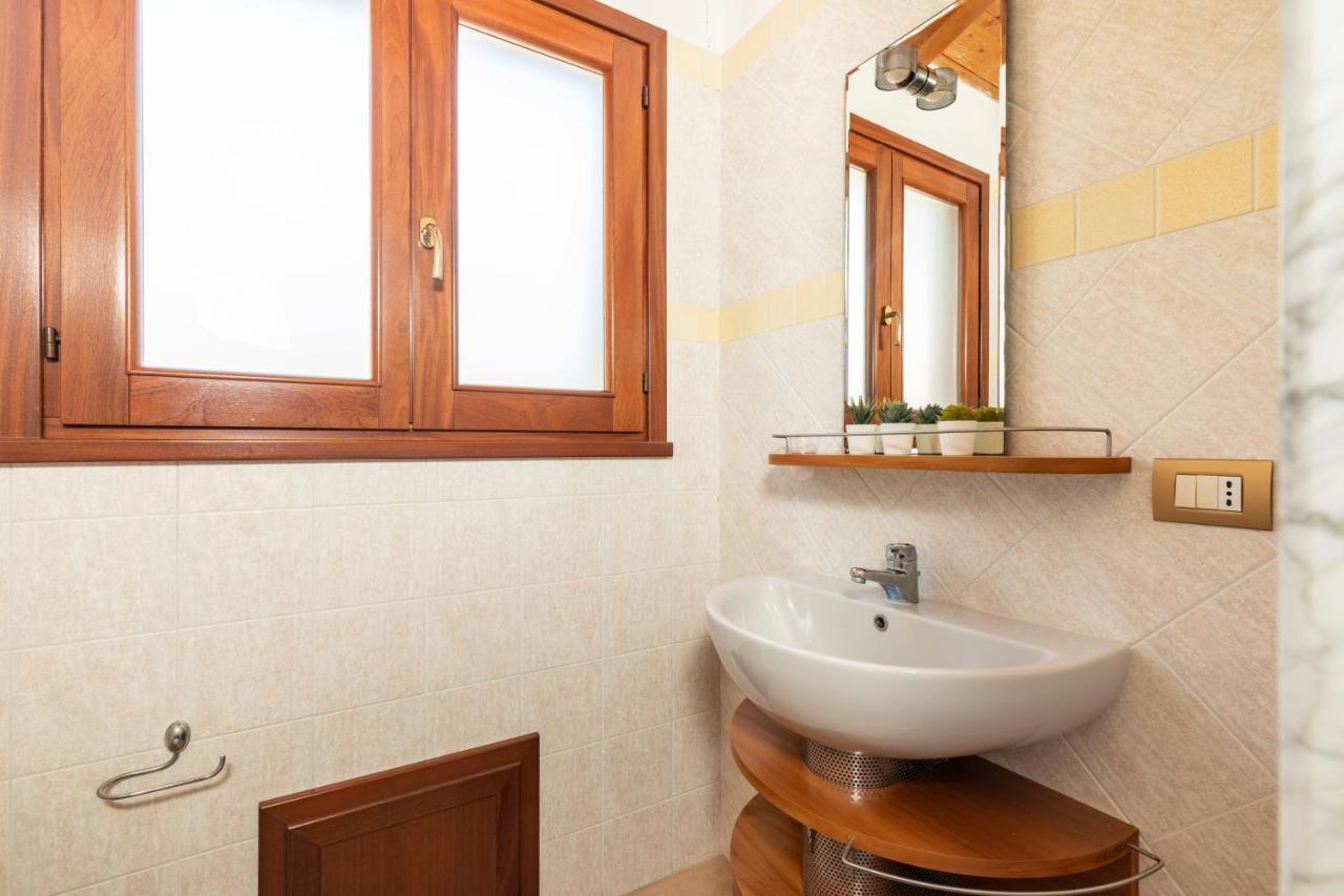 Casa Orfea Apartment ซานตามาเรีย นาวาร์เรเซ ภายนอก รูปภาพ