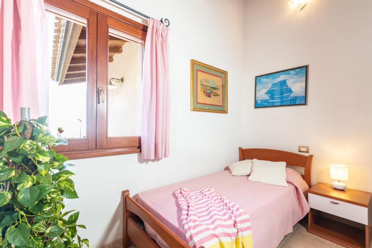 Casa Orfea Apartment ซานตามาเรีย นาวาร์เรเซ ภายนอก รูปภาพ